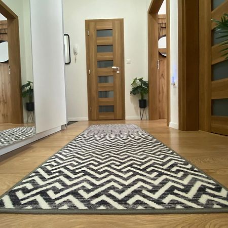 Apartment Mala Praha & Parking In The Garage 질리나 외부 사진