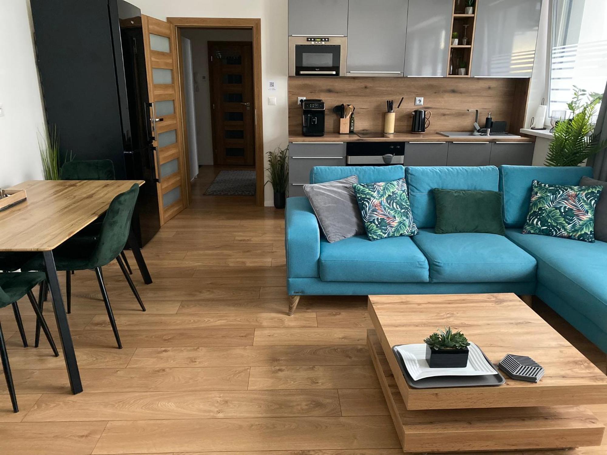 Apartment Mala Praha & Parking In The Garage 질리나 외부 사진